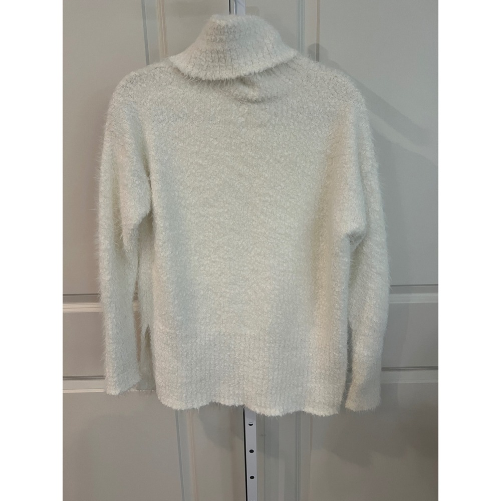 NWT OFFLINE by Aerie Womens Fuzzy Eyelash Turtleneck Sweater Cream Cozy Small - Picture 3 of 9